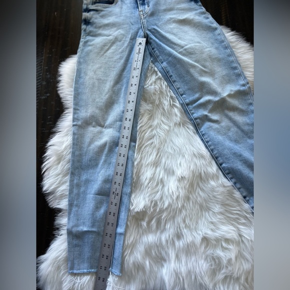 L’agence womans jeans size 26 straight leg - Picture 6 of 9